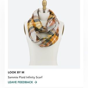 Cute scarf from Stitch Fix. Like new.